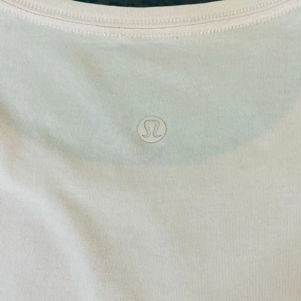 Lululemon Love Crew T-shirt Light Pink Size 8